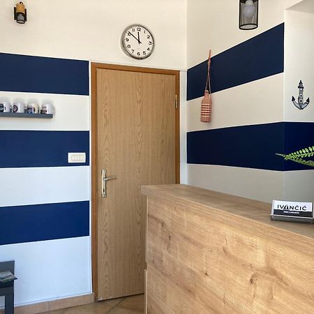 Apartments Ivancic Novi Vinodolski Extérieur photo