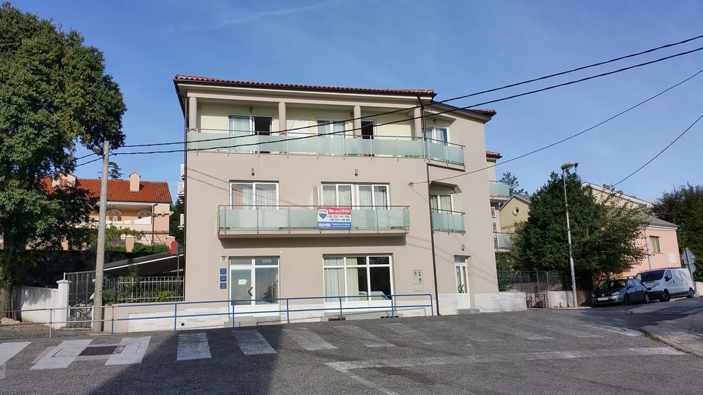 Apartments Ivancic Novi Vinodolski Extérieur photo